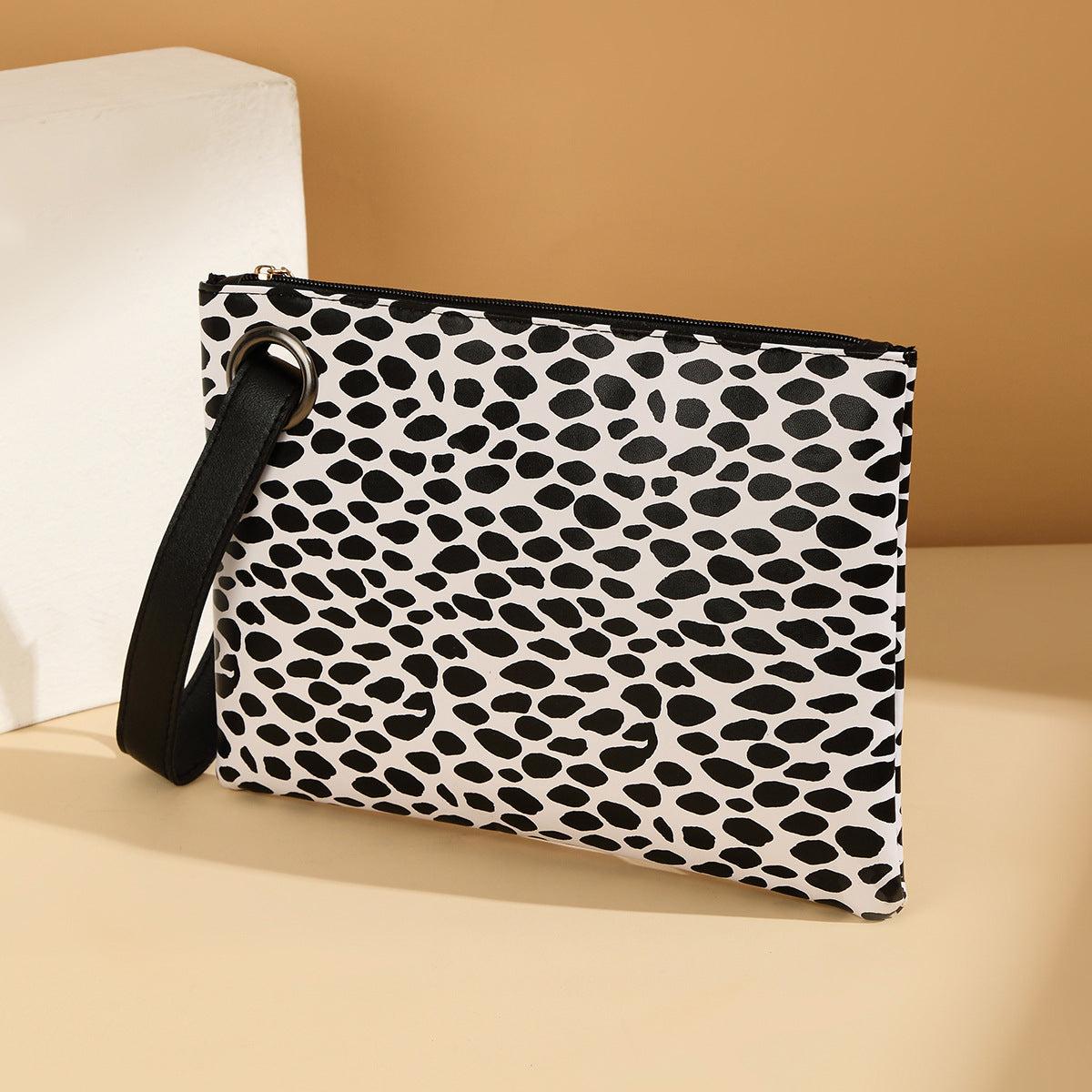 New Minimalist And Stylish Clutch Commuter Bag