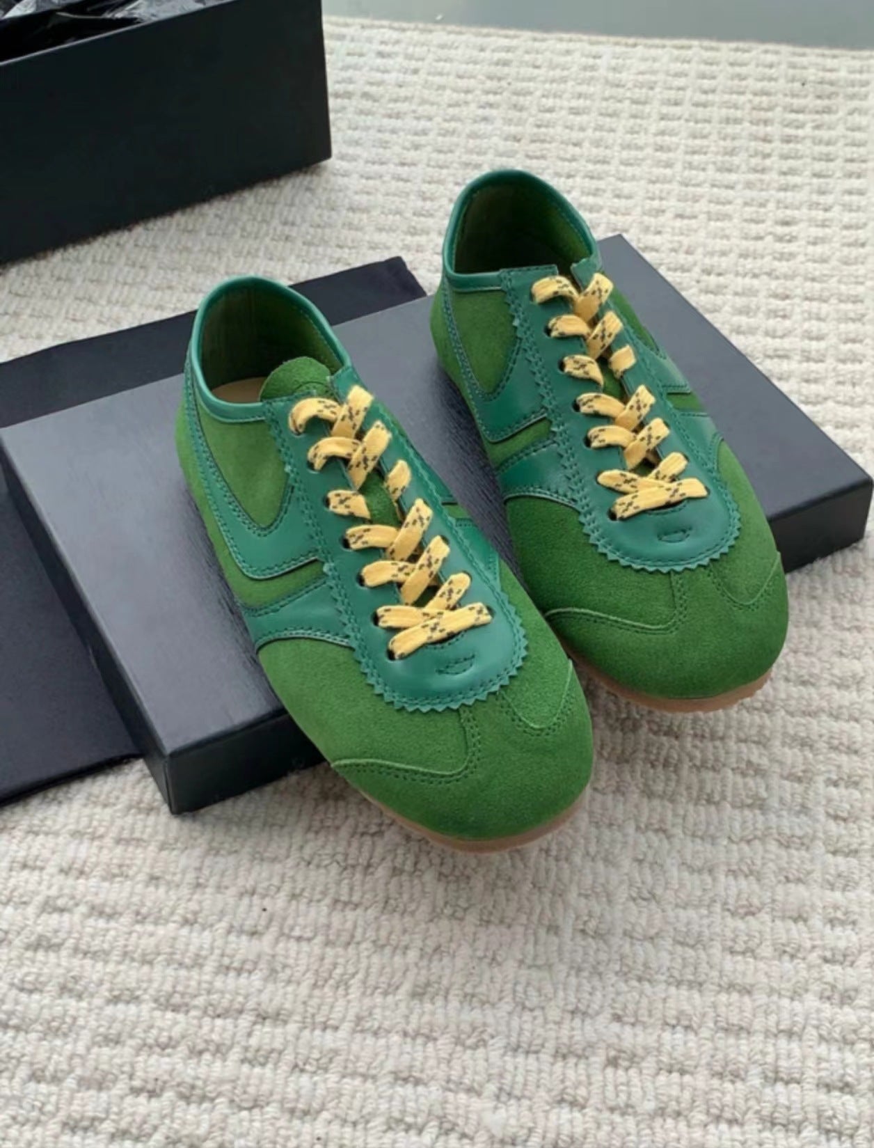 Genuine Leather Retro Women's 2025 New Autumn Casual Versatile Sneakers