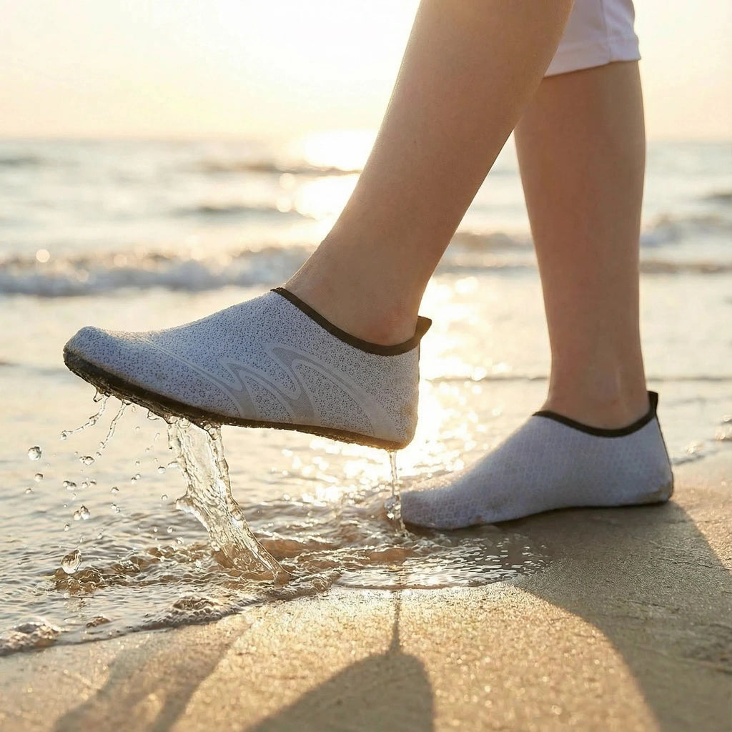 Outdoor Diving Socks Quick Drying Anti-Cut Anti-Slip Bottom Beach Yoga Socks Shoes Surfing Water Shoes for Men And Women Aqua sh