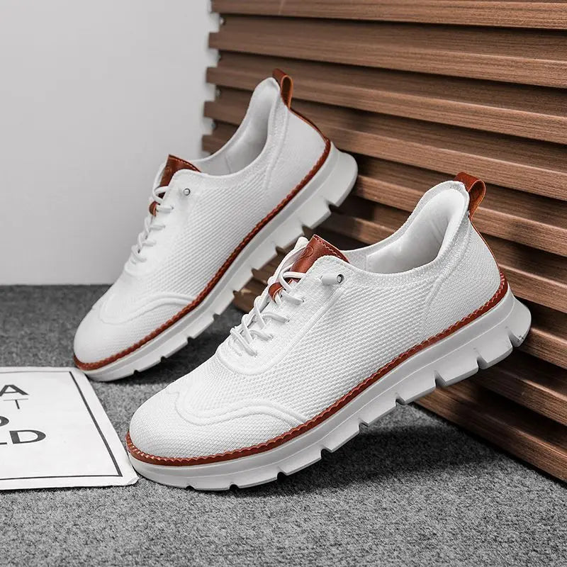 Summer large-sized wide-toe casual shoes with soft sole and anti-slip function for men, breathable Fly-Weave men's shoes