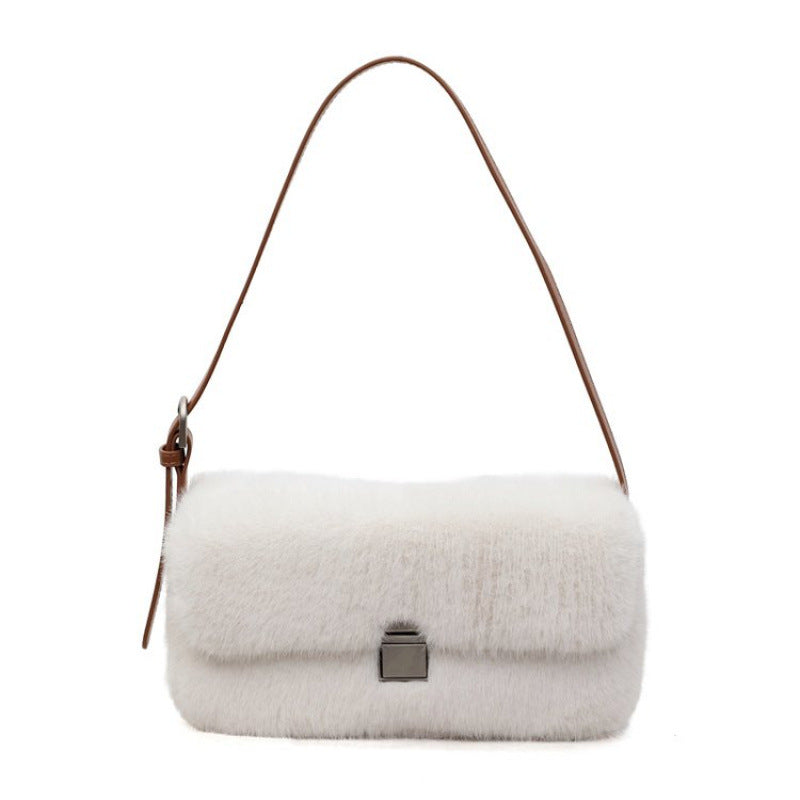 Retro Armpit Fashionable Shoulder Plush Bag